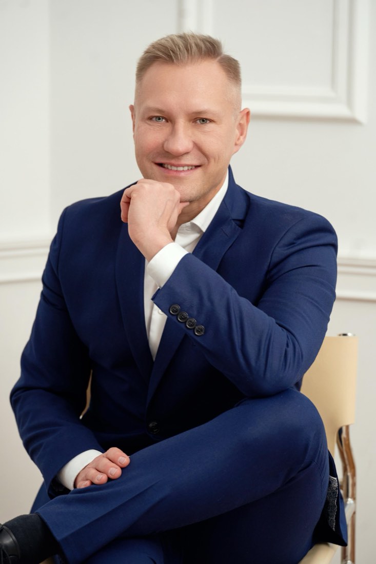 dr Krzysztof Biegański